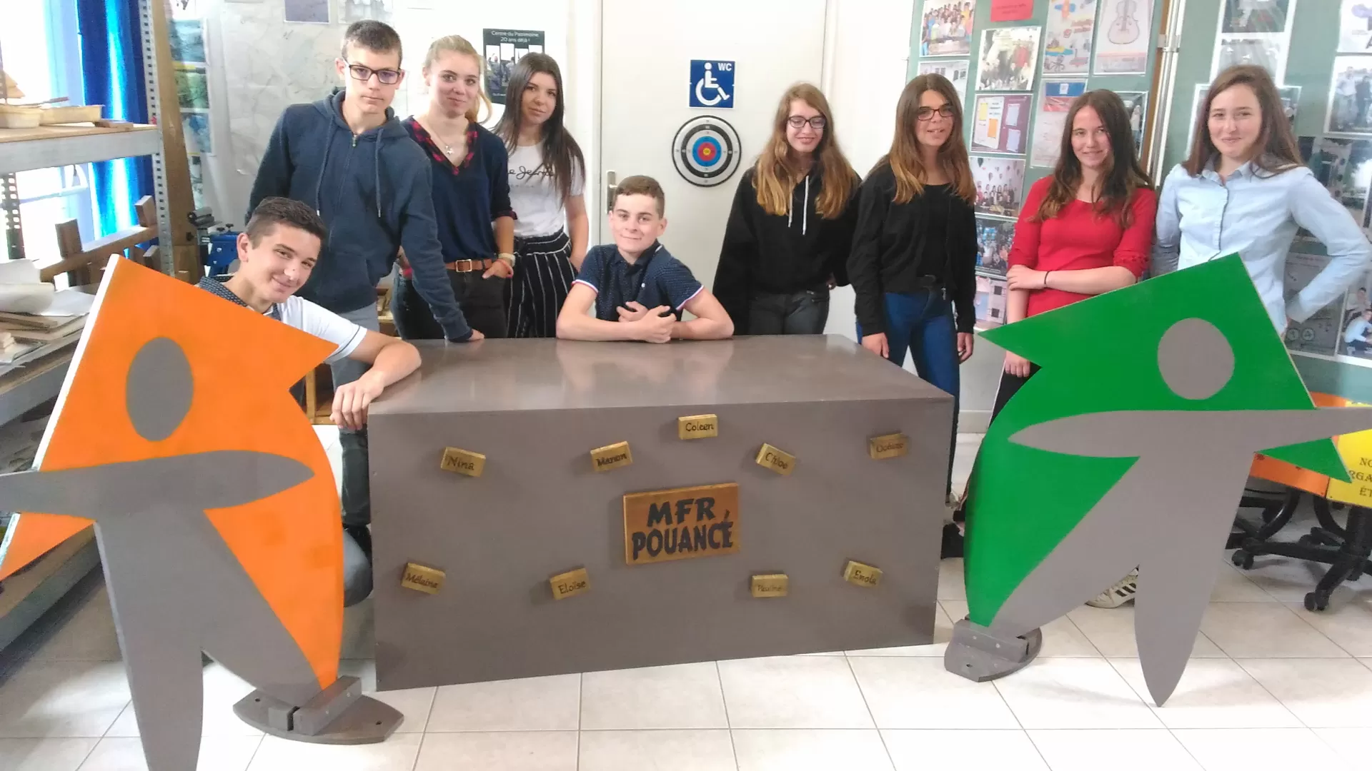 Obstacles hippiques en bois par les 3ème de la MFR de Pouancé, image 1