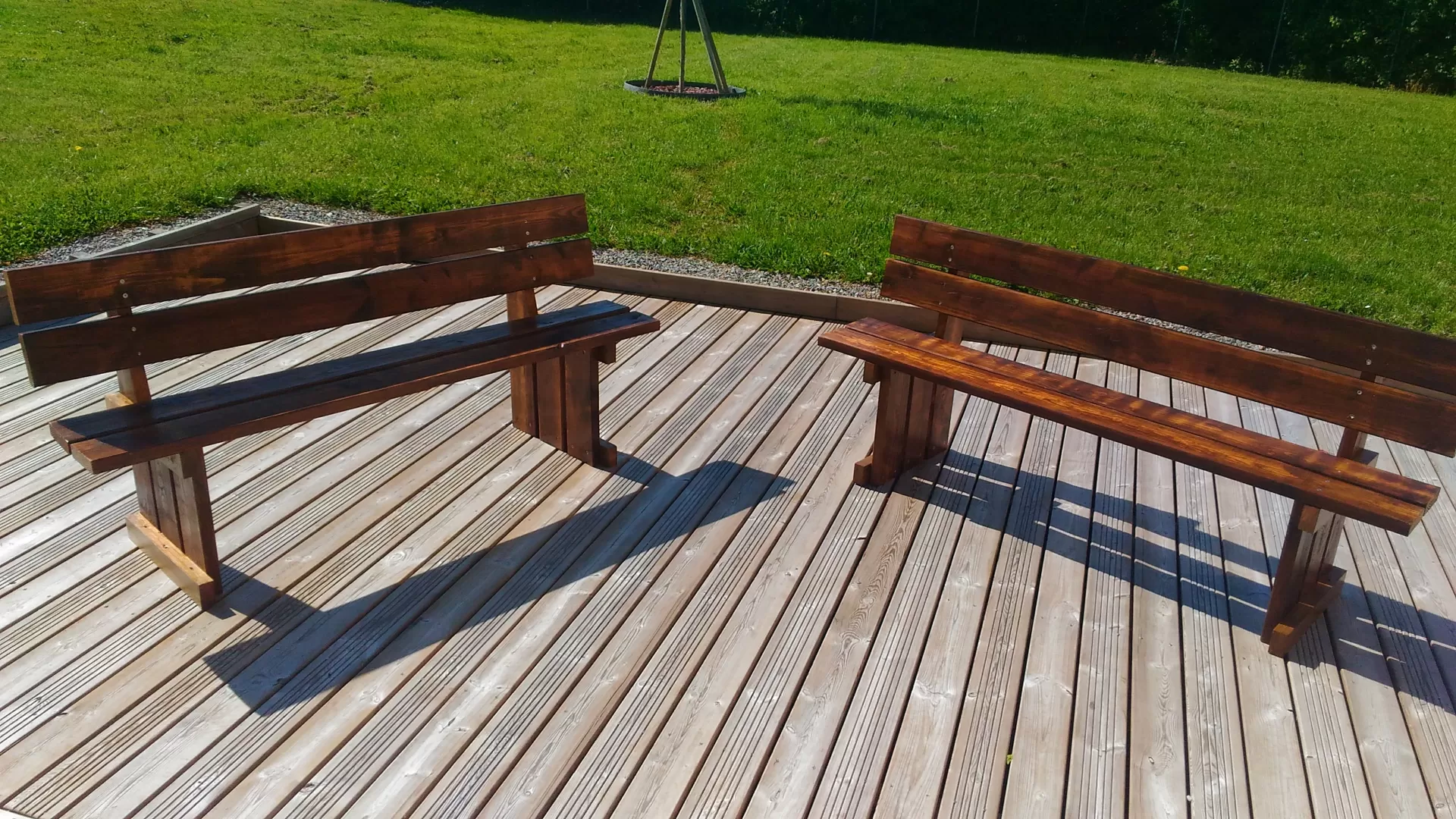 Deux nouveaux bancs pour la MFR de Segré, image 1