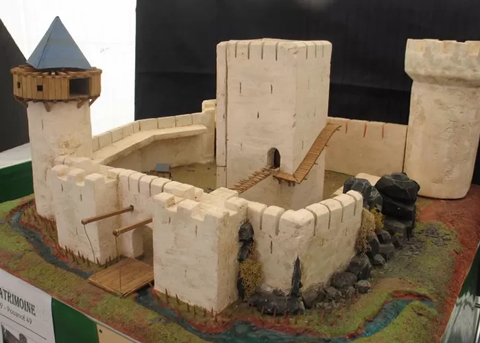 Maquette du château type, image 1