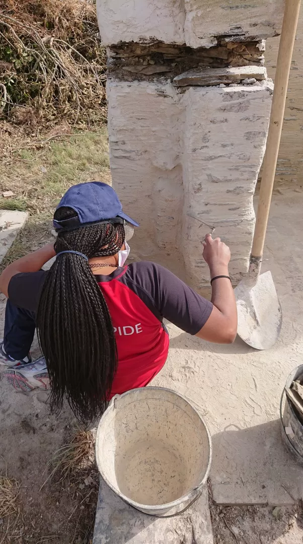 RESTAURATION DES RUINES D'UN VIEUX BATIMENT AU CERGO (Centre d'Entraînement Régional au Galop de l'Ouest) !, image 1